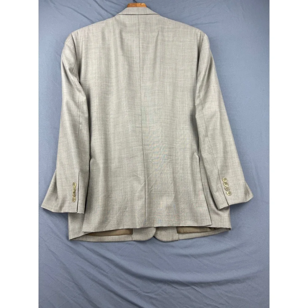Pronto Uomo ships from