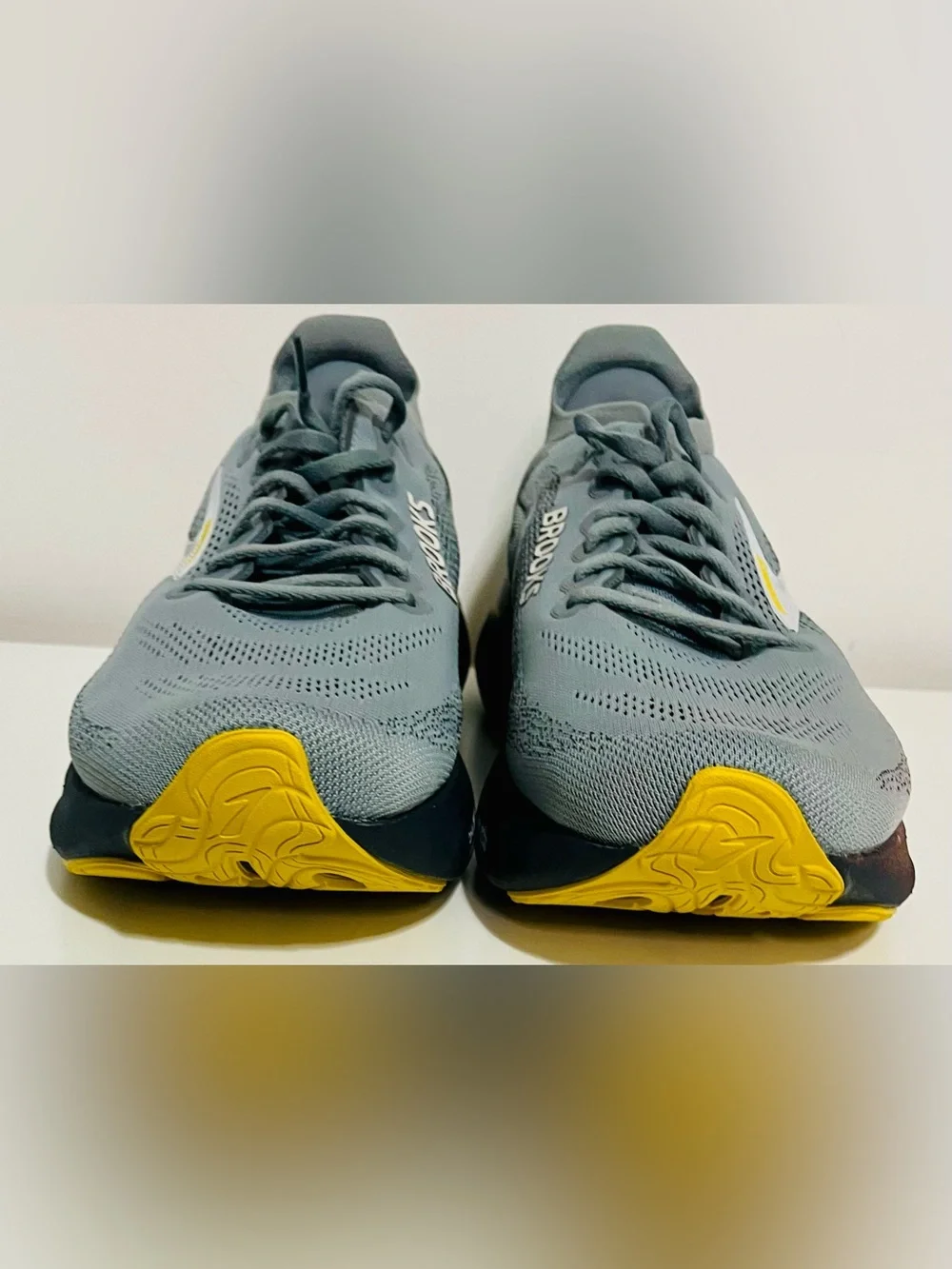 Brooks men’s athletic