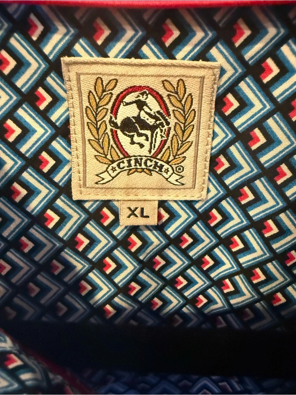 Cinch down collar