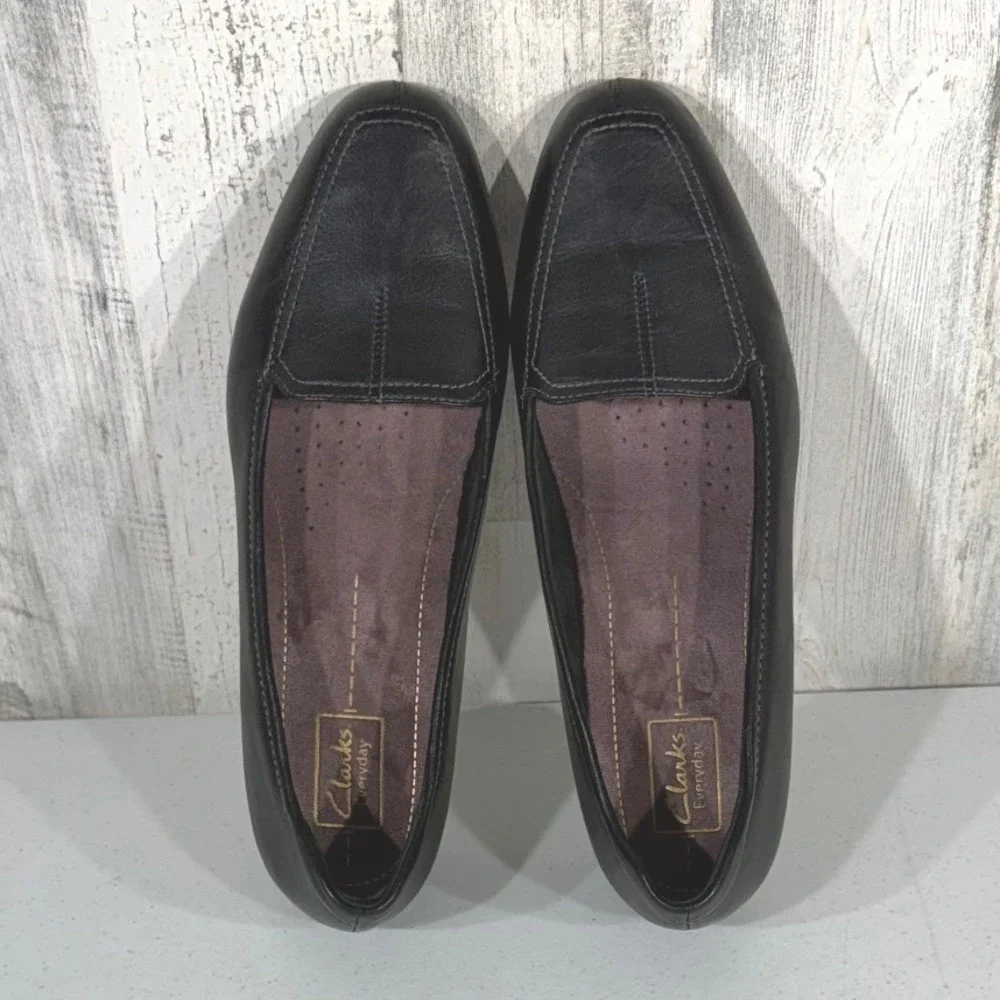 Clarks leather slip