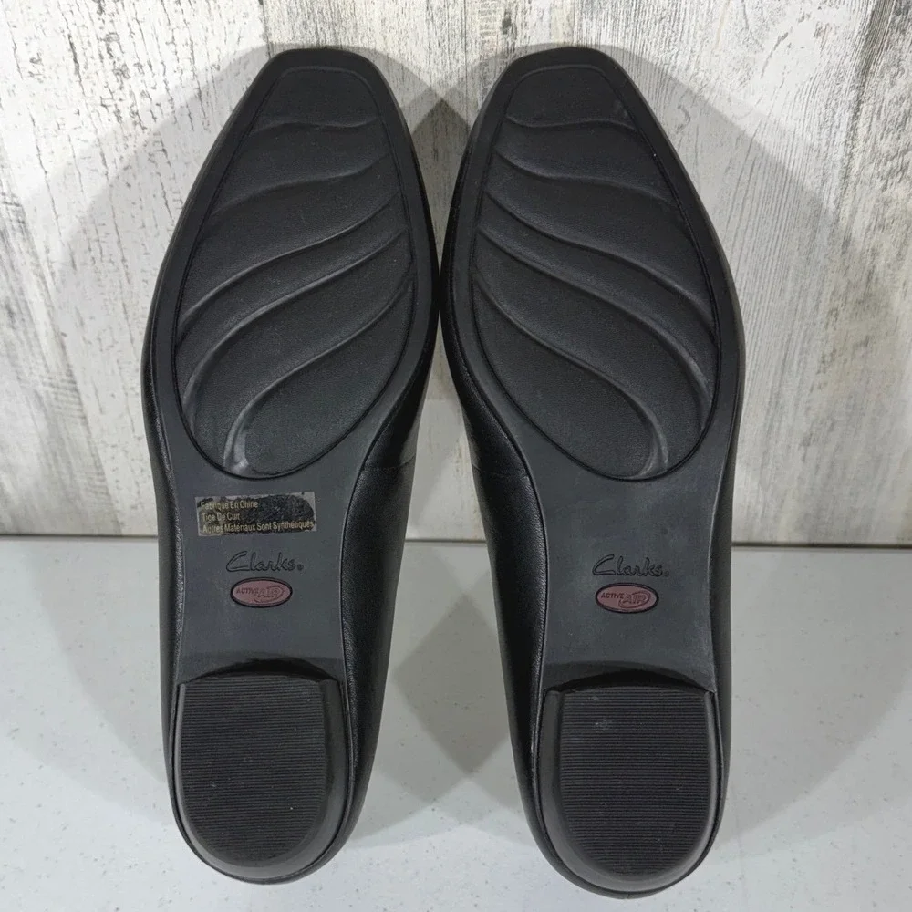 Clarks leather slip