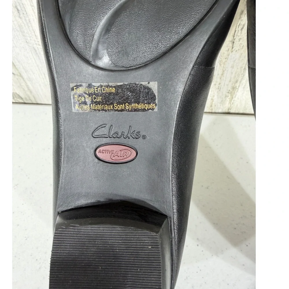 Clarks leather slip