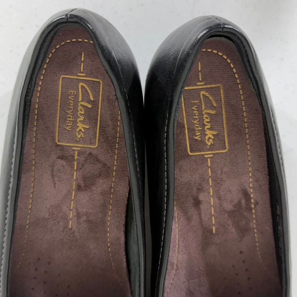 Clarks leather slip