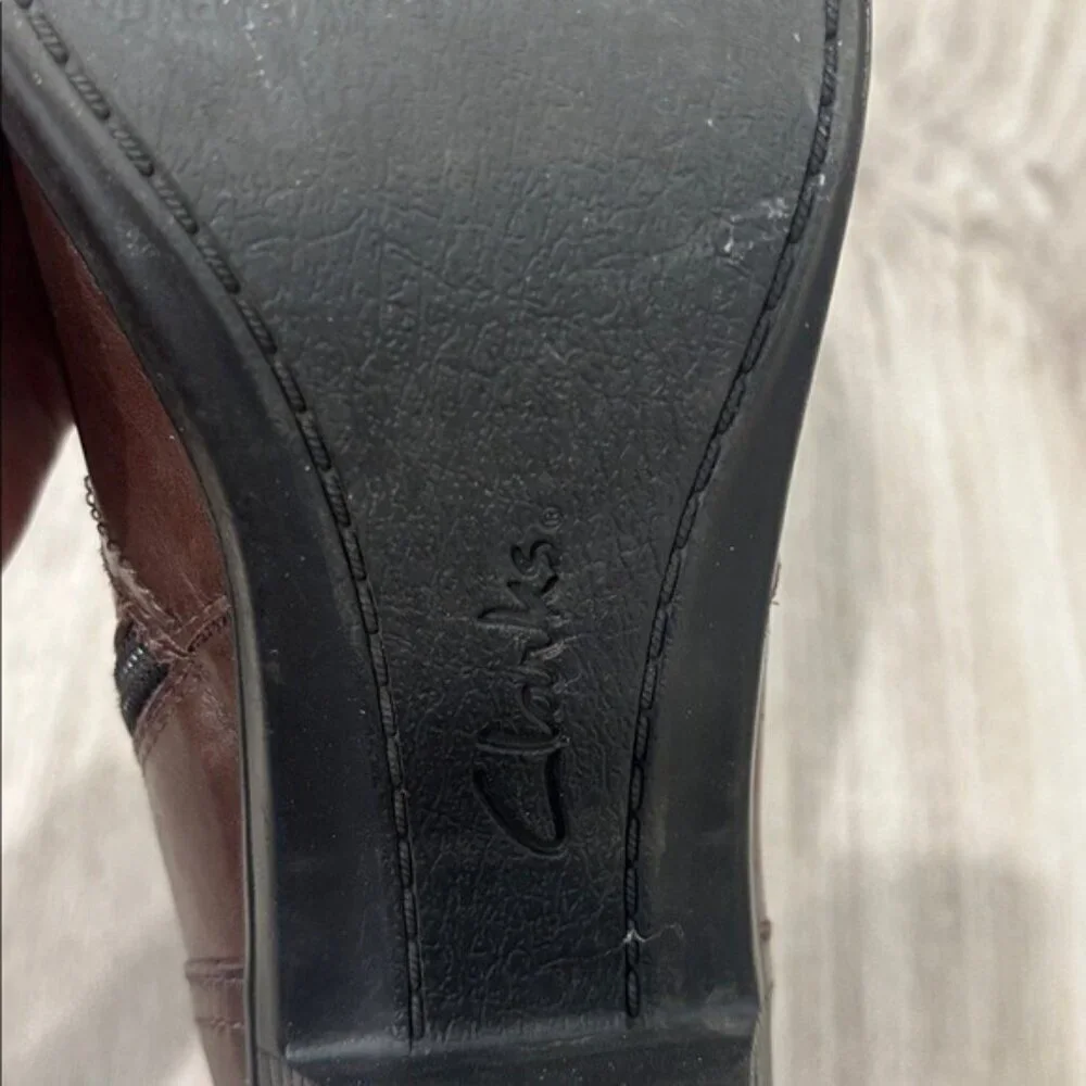 Clarks brown chocolate