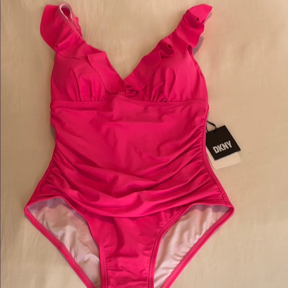 Dkny uv 50+ great