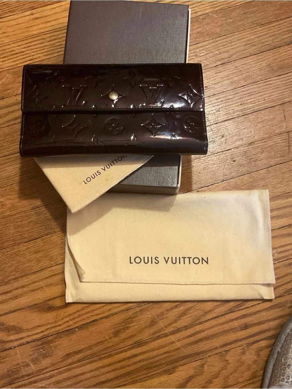 Louis Vuitton embossed cards includes