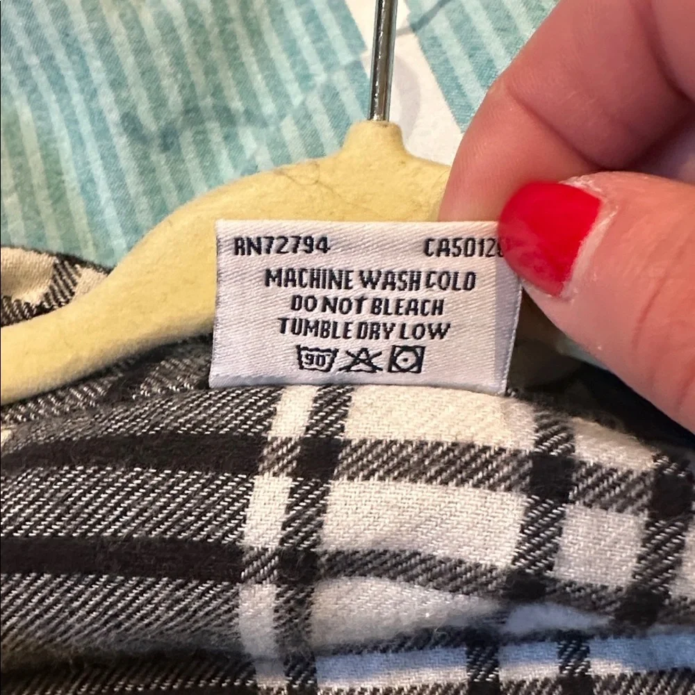 mish lester size white