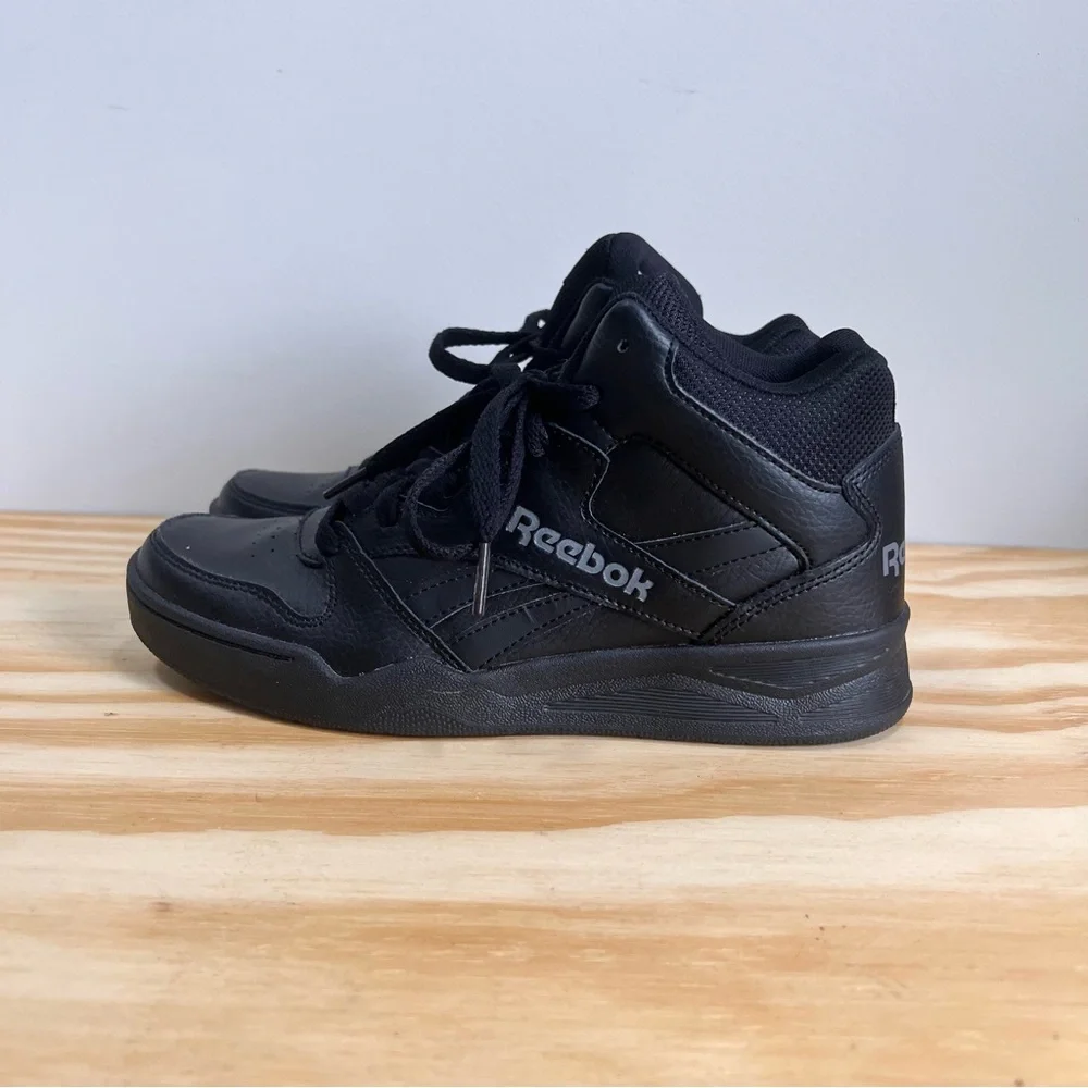 Reebok stylish black