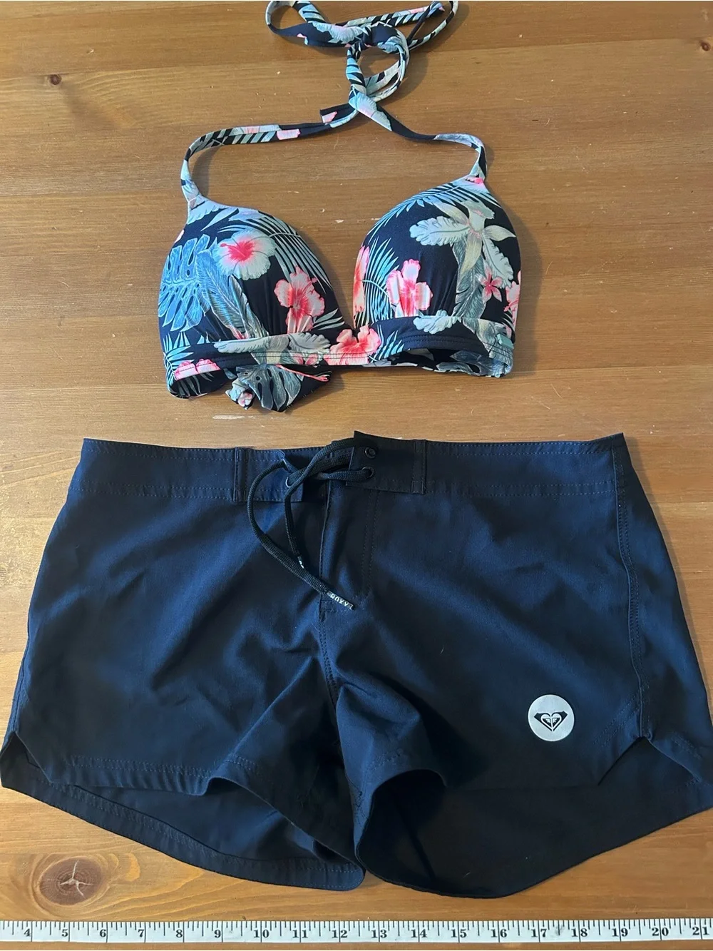 Roxy Women's Floral Halter Bikini Top with Black Boardshorts XS/S