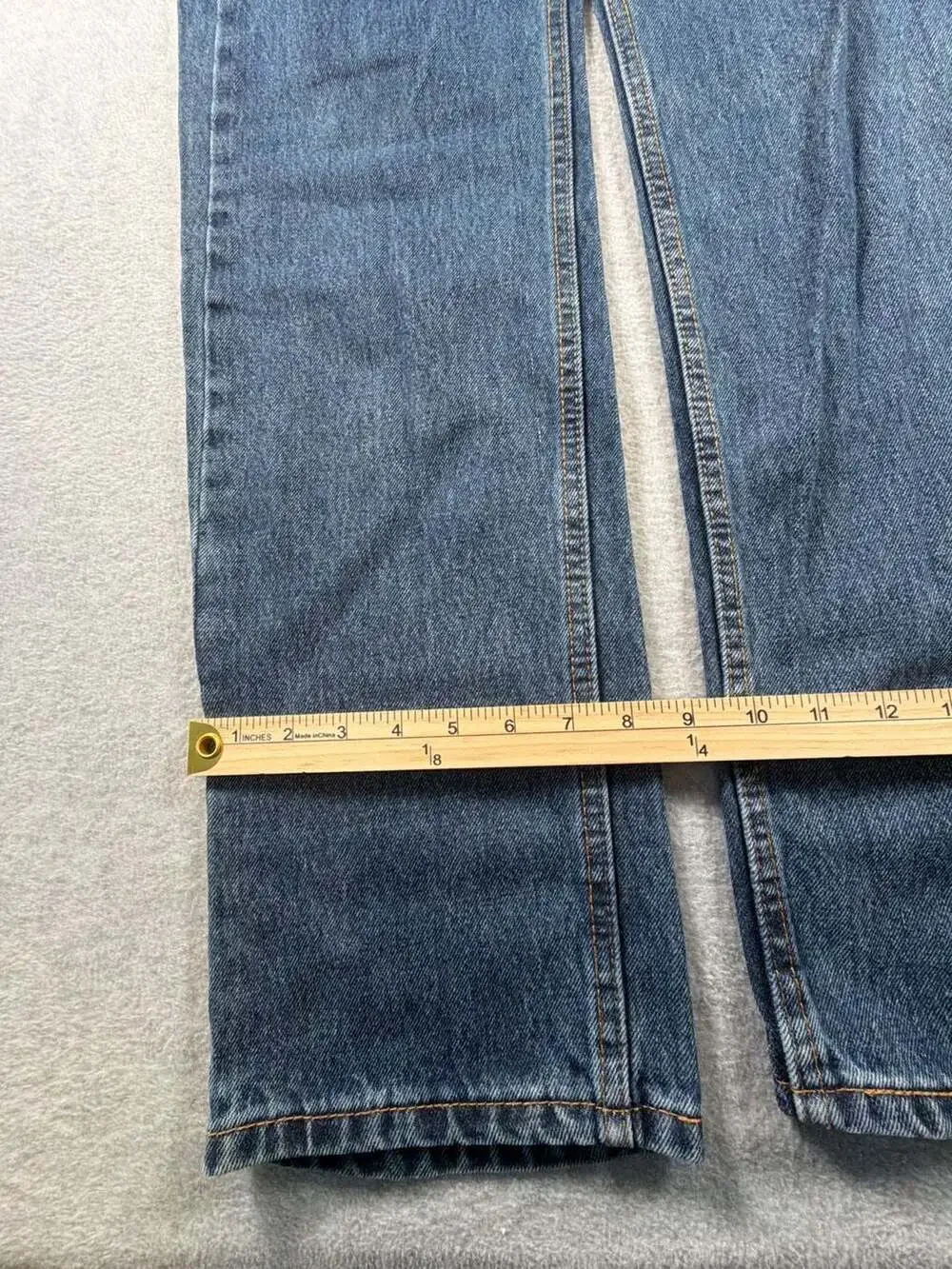 Levis pocket solid waist