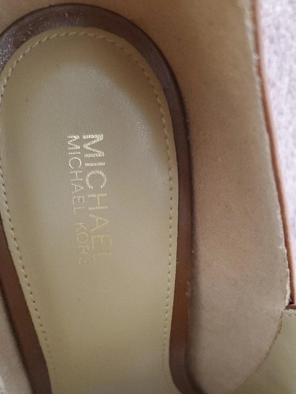 MICHAEL Michael Kors chic tan