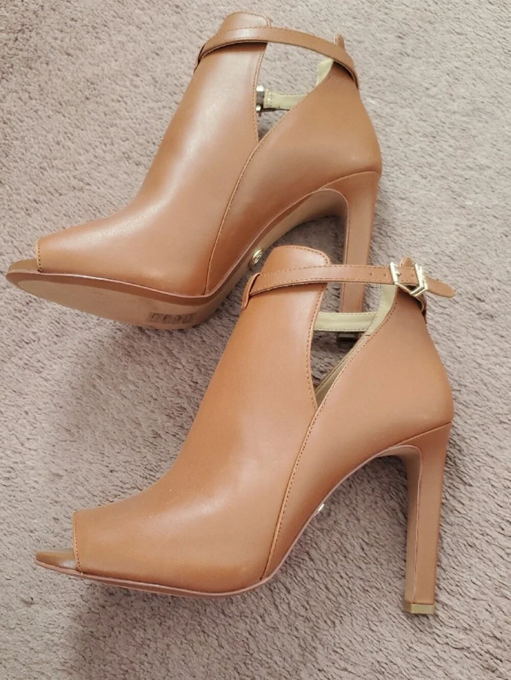MICHAEL Michael Kors chic tan