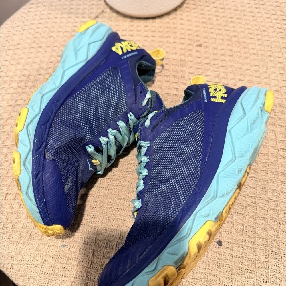 Hoka detailed defects photos