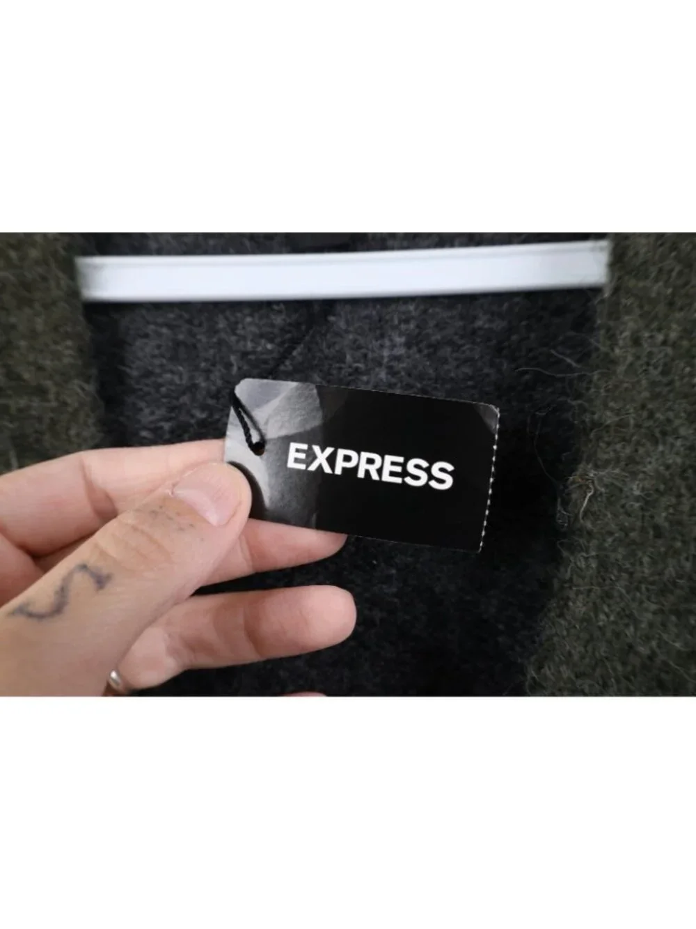 Express r2647 check wool