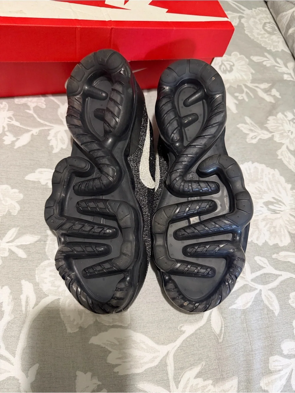 Nike breathable black