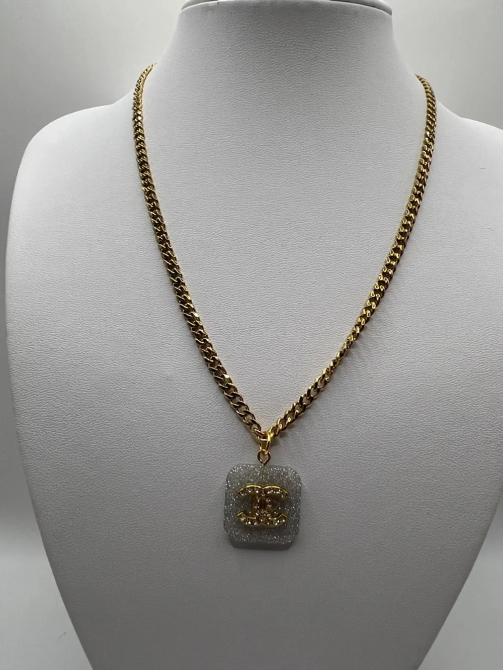 510. Gold & Crystal Resin Charm with Gold Plated Over Stainless Steel Chain 18”