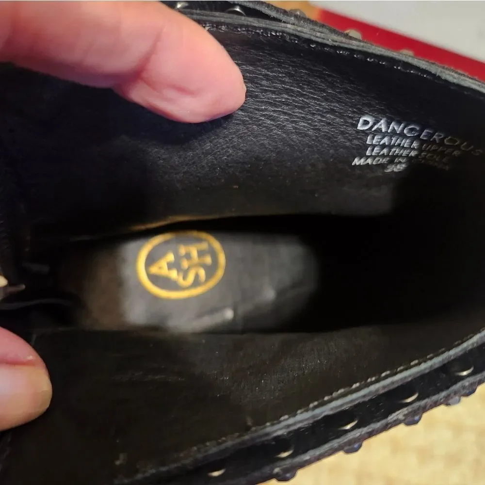 Ash authentic excellent