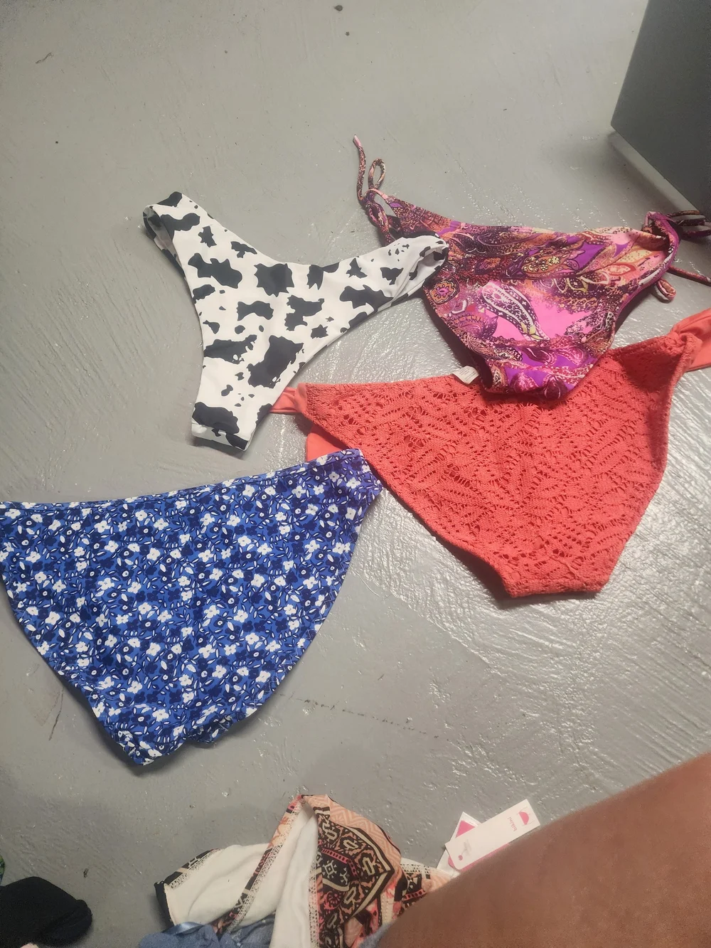 aerie print four