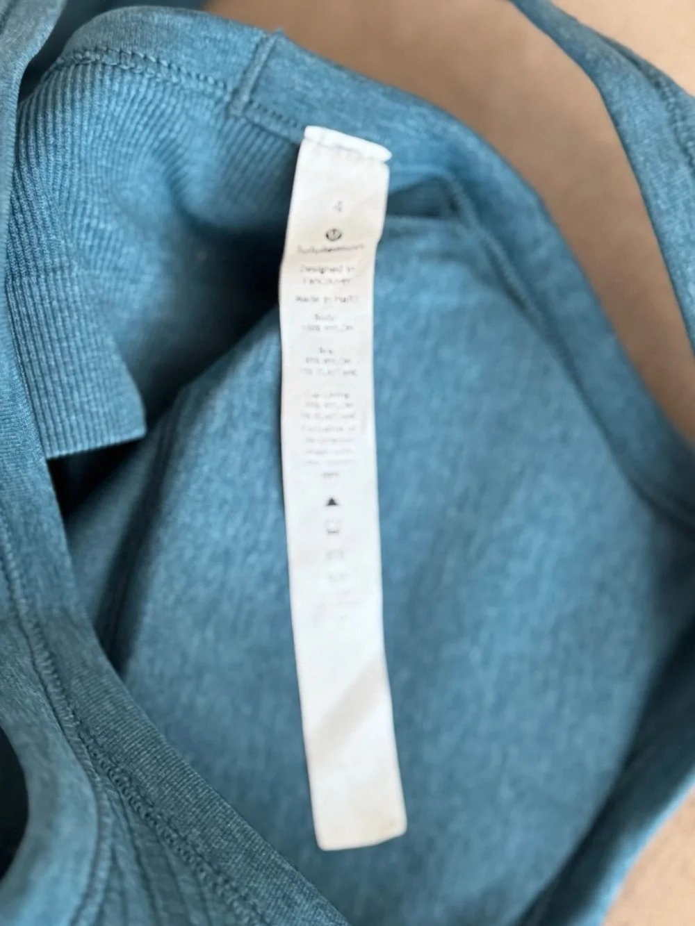 lululemon athletica has cropped bra