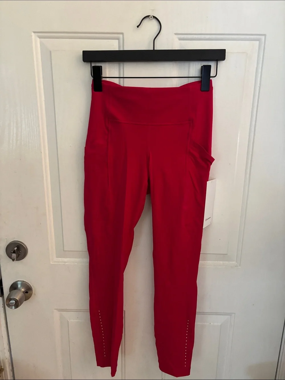 lululemon athletica pockets zippered tight