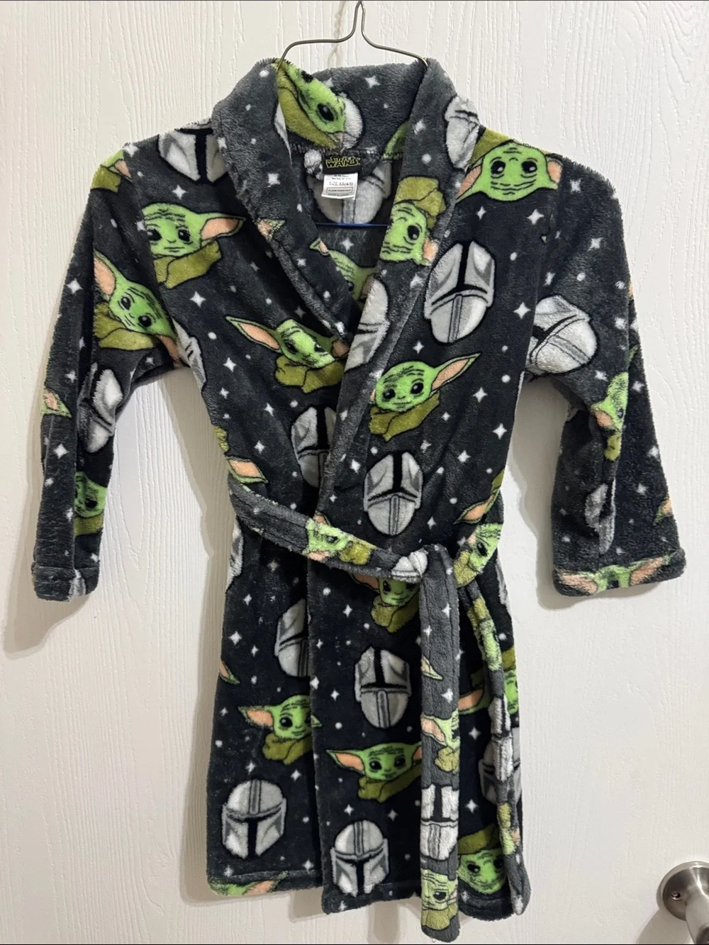 Star Wars Mandalorian Helmet  Baby Yoda Grogu Boys Bathrobe XS 4-5 Kidcore