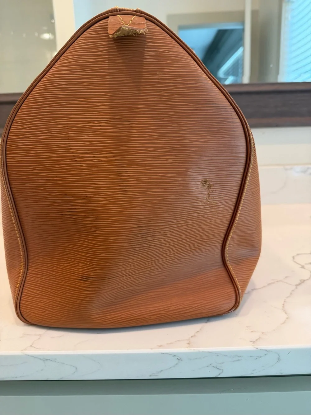 Louis Vuitton light some photos