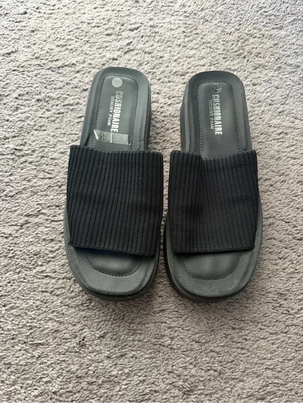 Cushionaire sleek black
