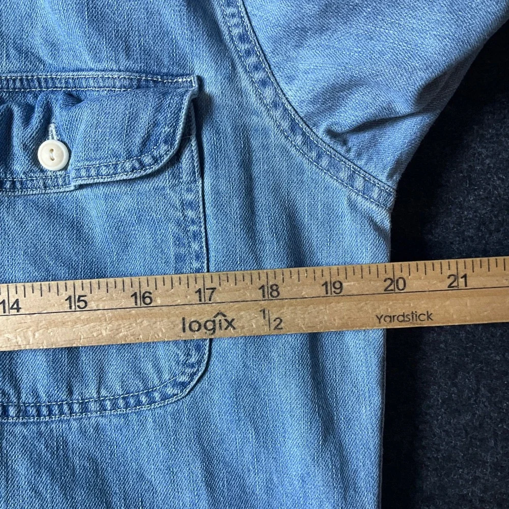 J. Crew fast shirt features