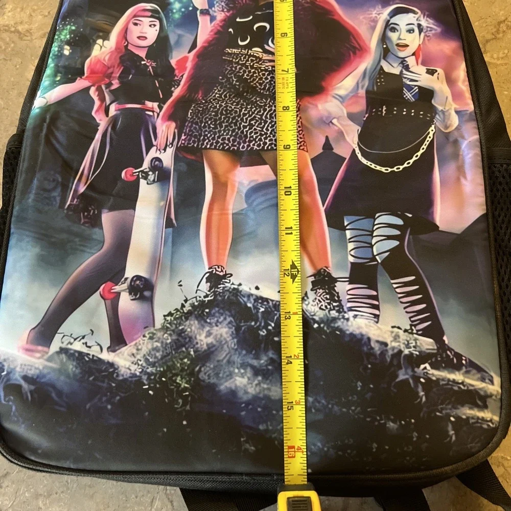 The Unbranded Brand monster high