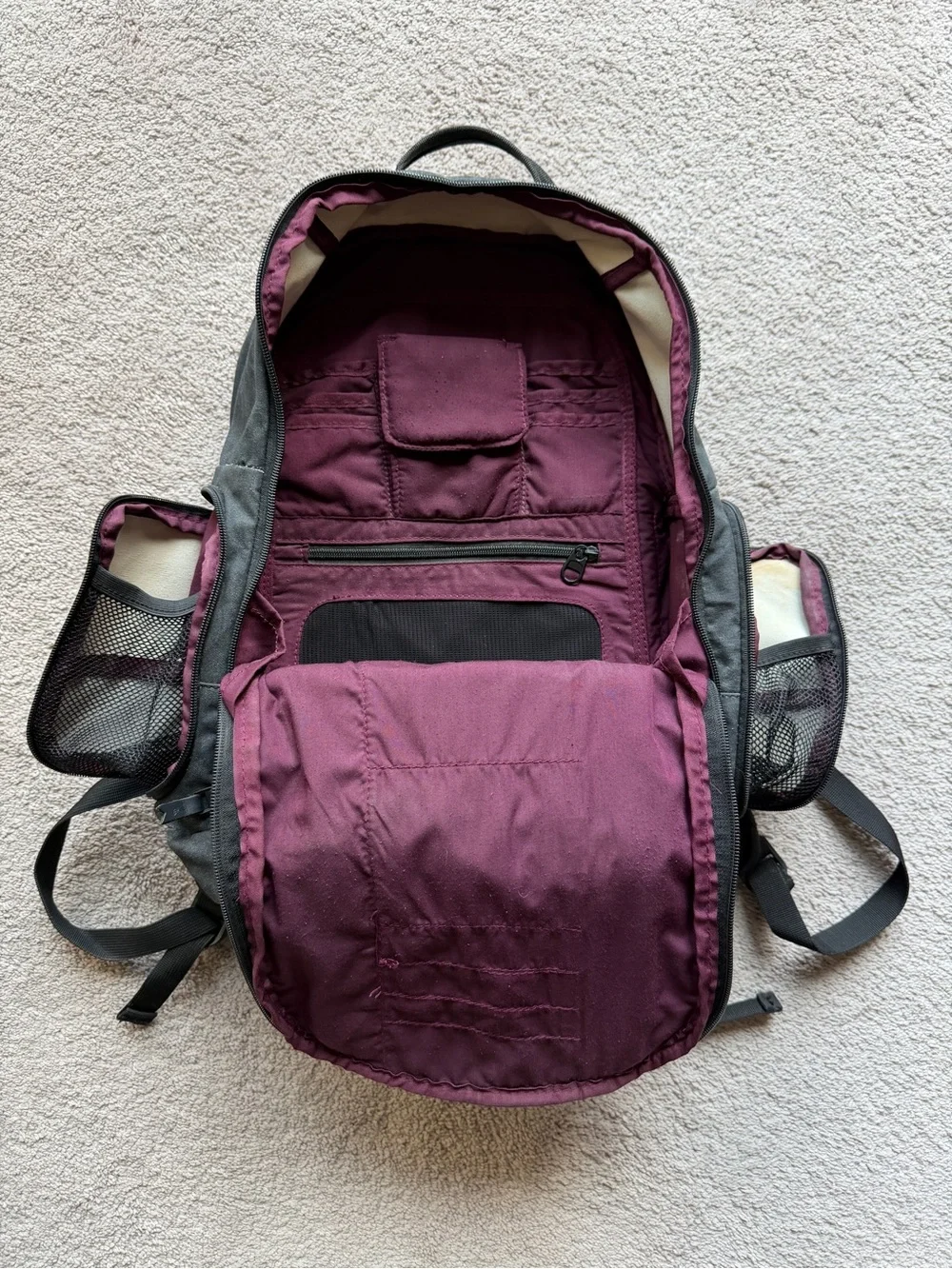 Quiksilver tons not burgundy