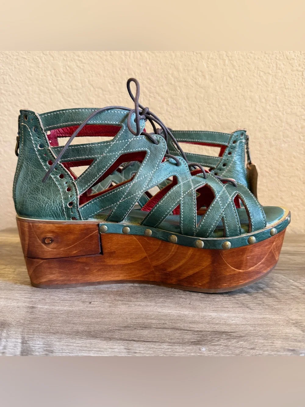Bed Stu sandals front up