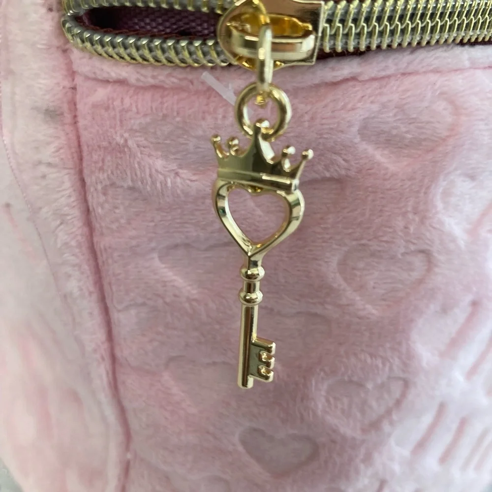 Juicy Couture keep your
