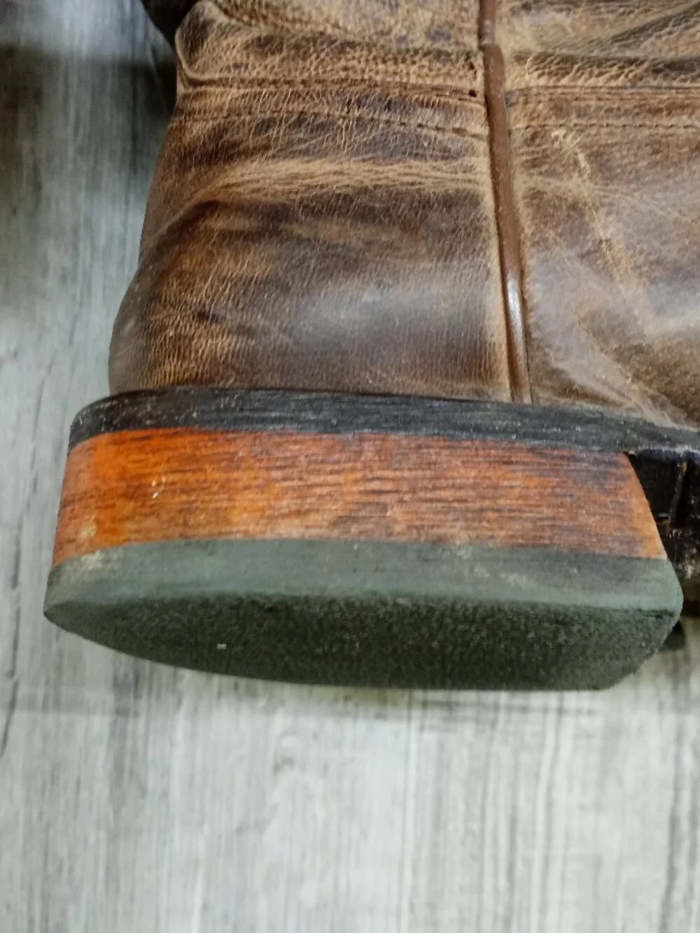 Ariat very good