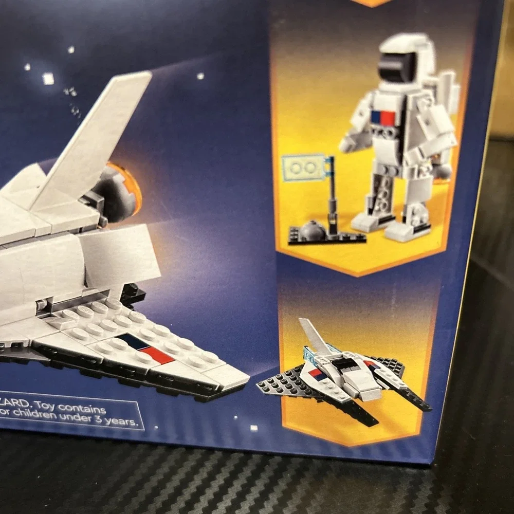 Lego creator space