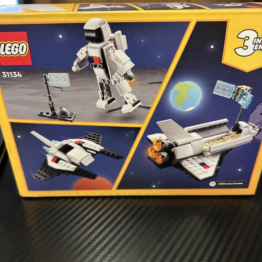 Lego creator space