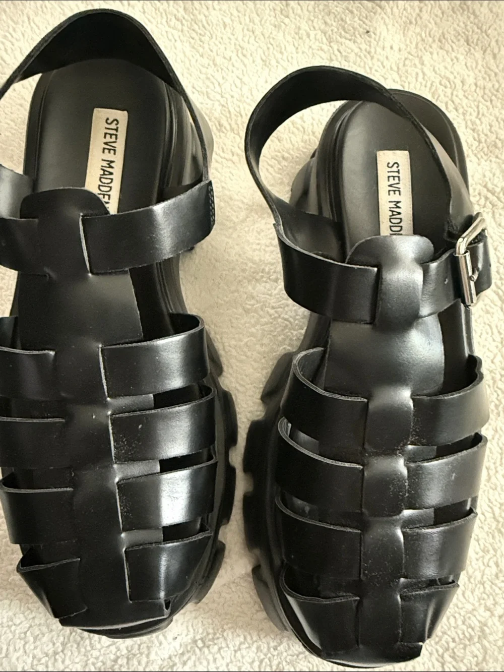 Steve Madden Black Leather Strappy Lug Sandals