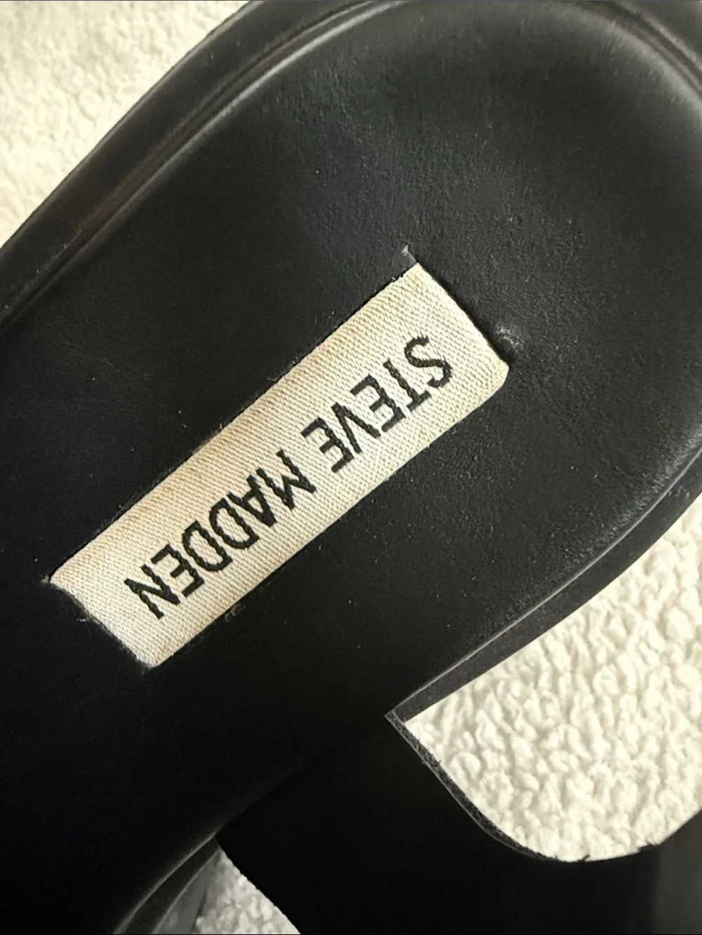 Steve Madden bold strappy