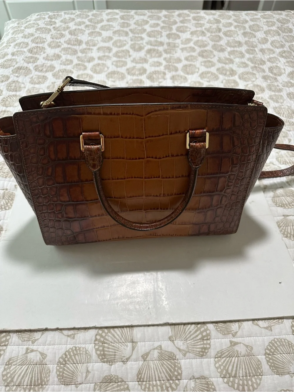 Michael Kors details pocket