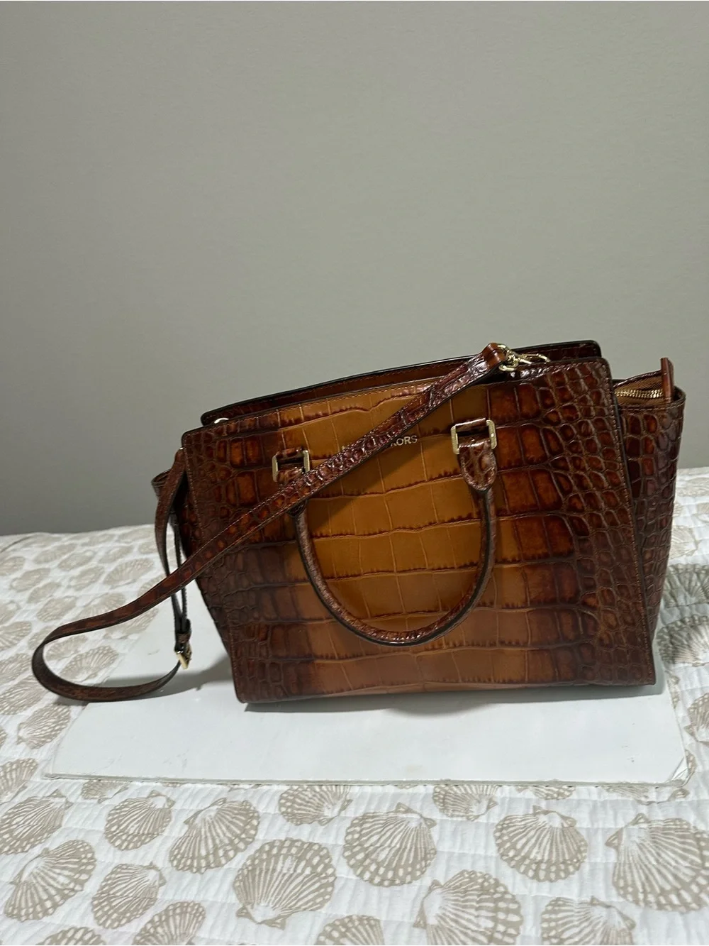 Michael Kors front organizational