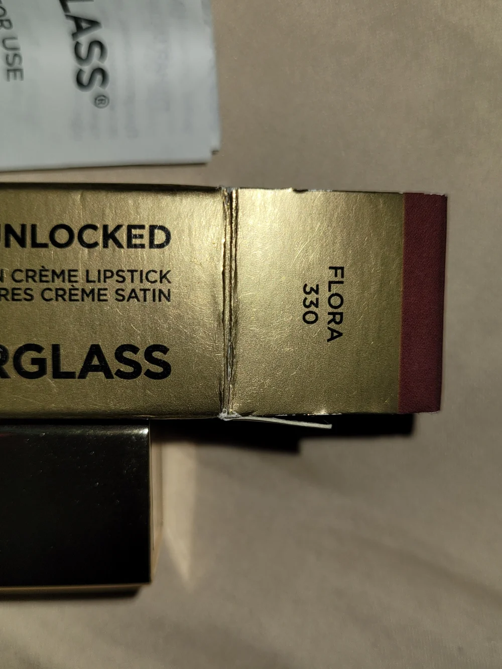 Hourglass creamy satin