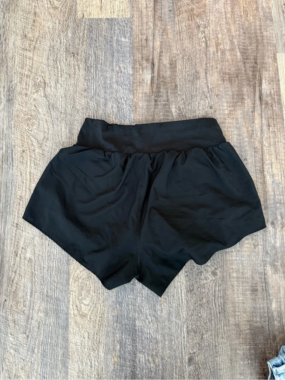 Fabletics compare mobility shorts