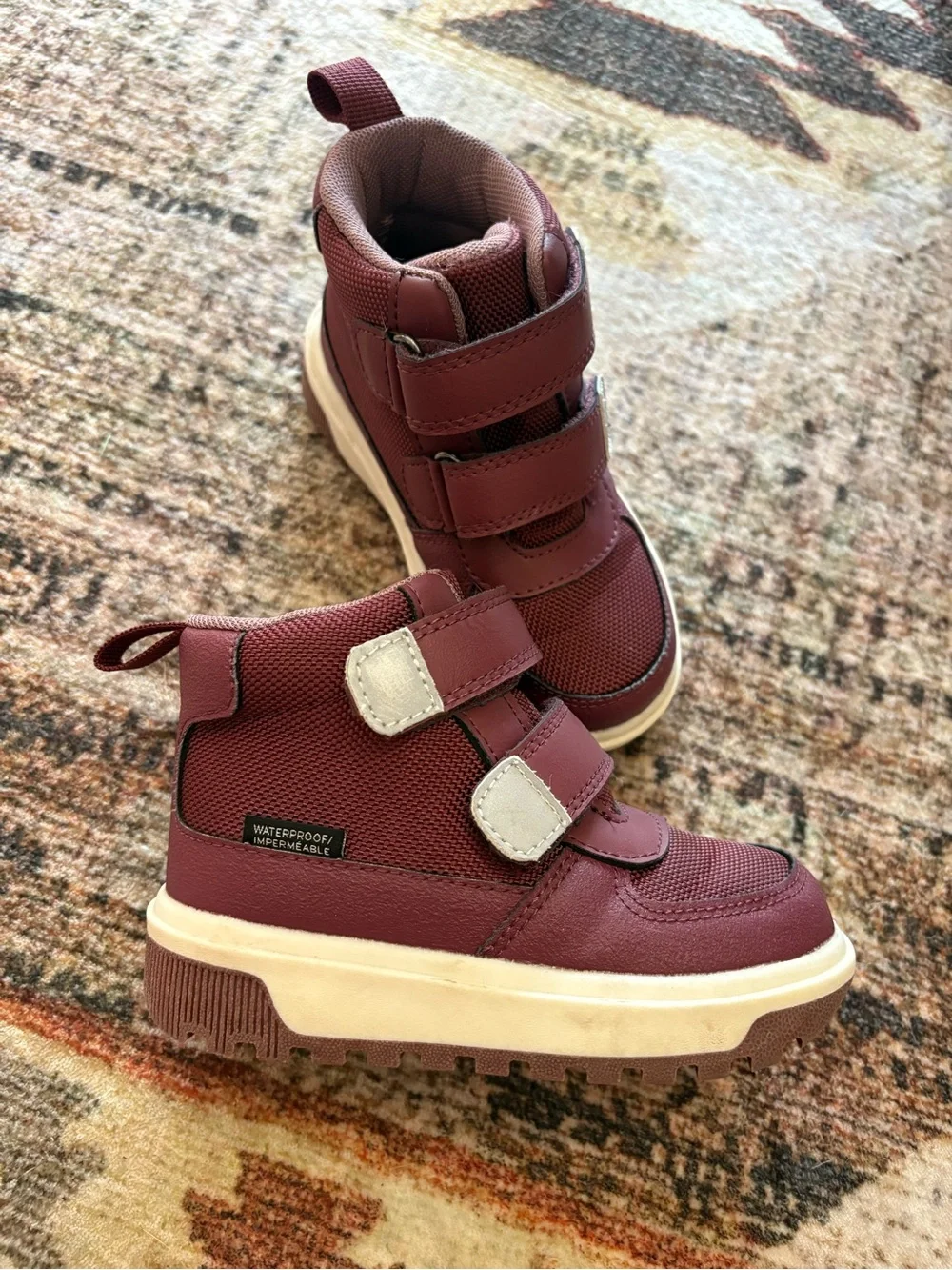 H&M Toddler 7.5 Waterproof Burgundy High-Top Sneakers