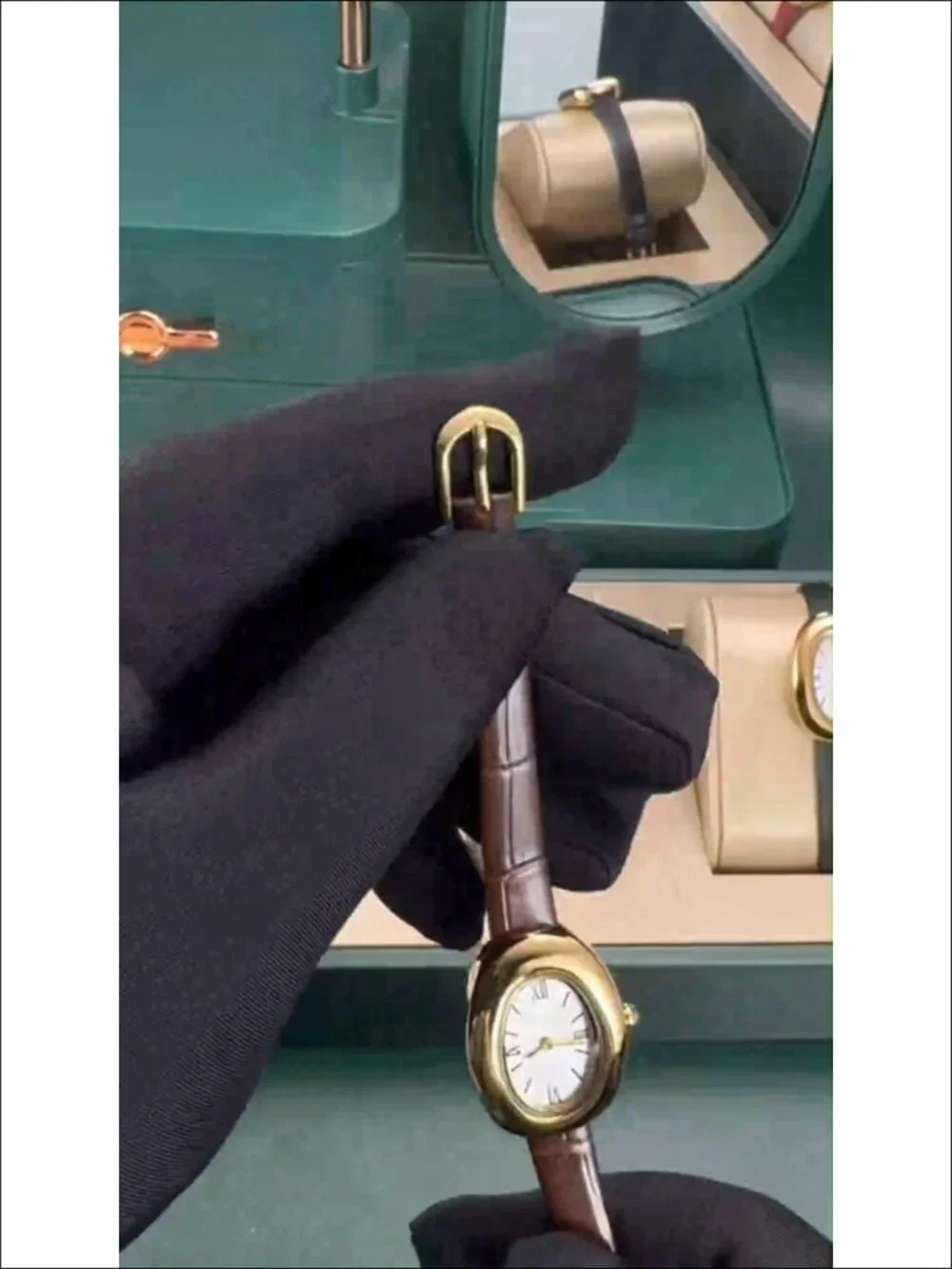 N/A quartz oval brief