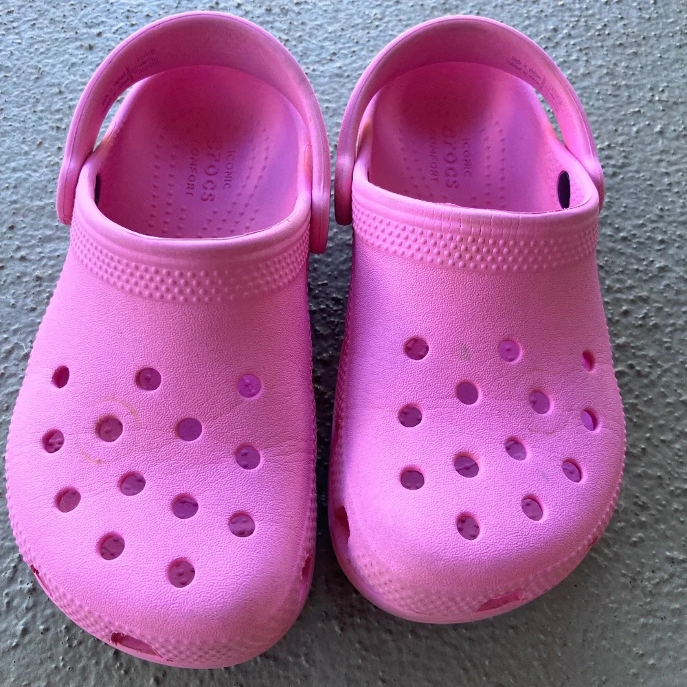 CROCS Kids Classic Clog in Pink