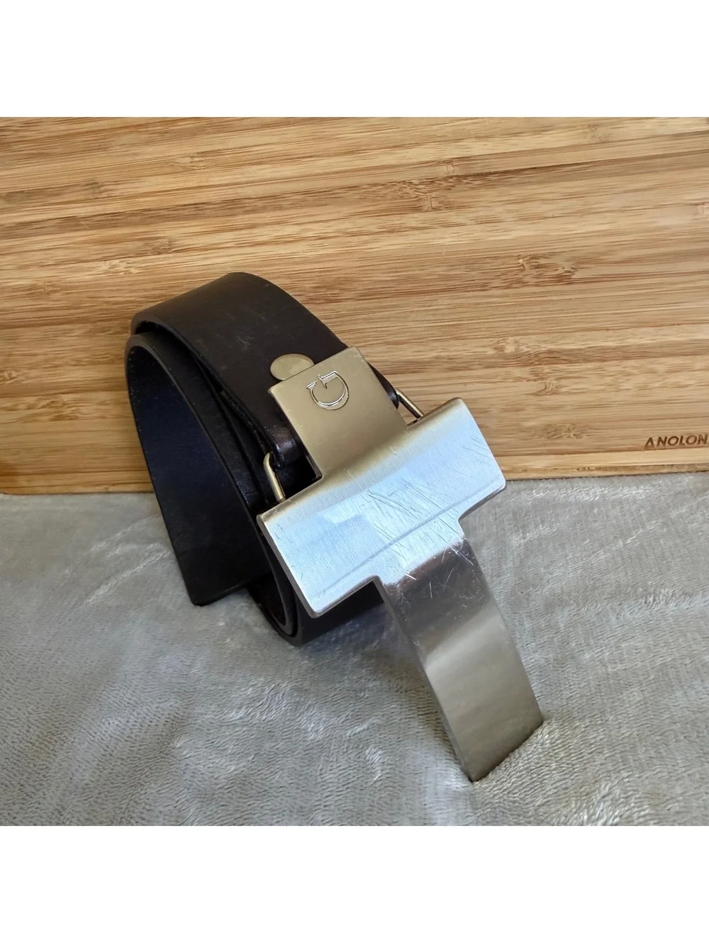 Vintage GUESS Black Genuine Leather Belt Brushed Silver G Cross Buckle Sz 32