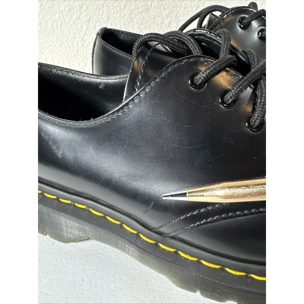 Dr. Martens up sale