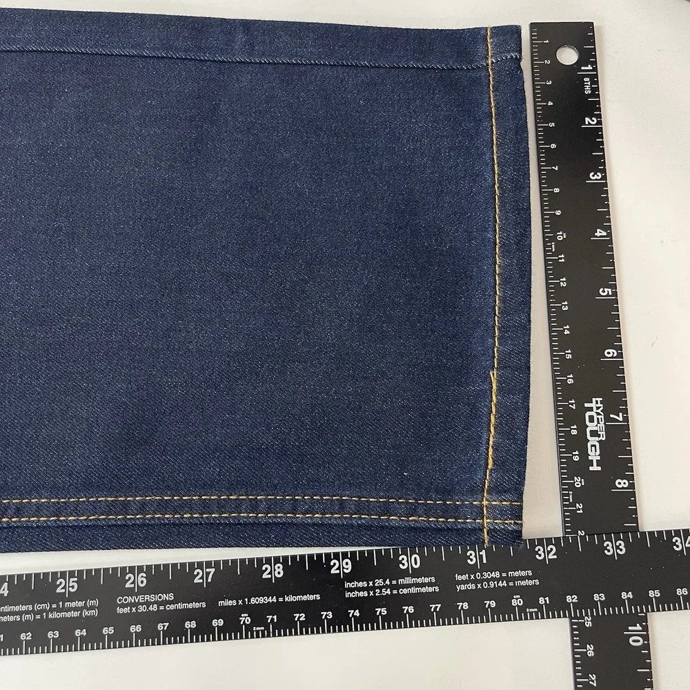 Levis sizing title