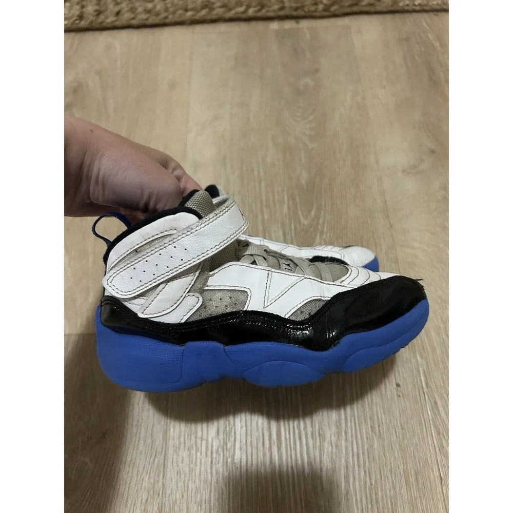 Jordan product pair