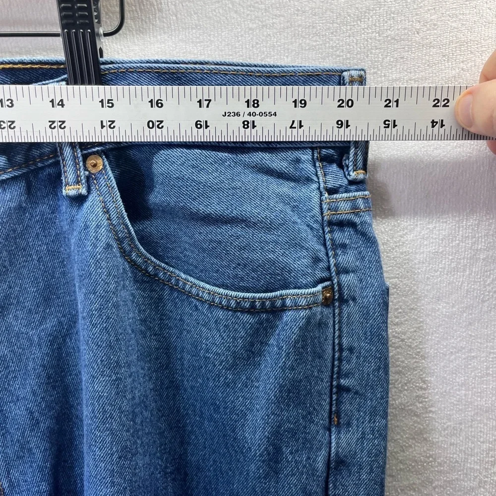 Levis do perfect please
