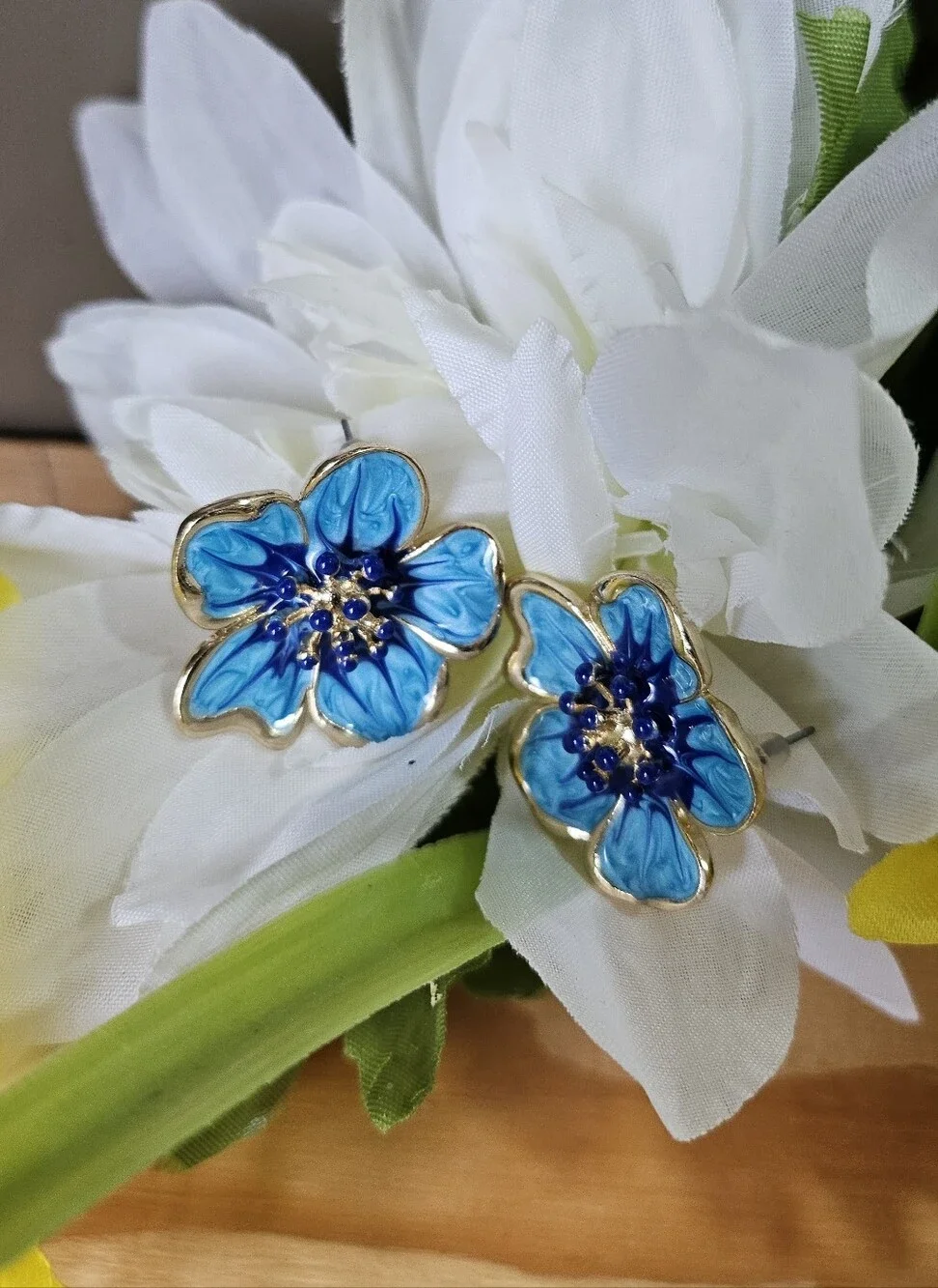 Heart4Kids earrings brand enamel
